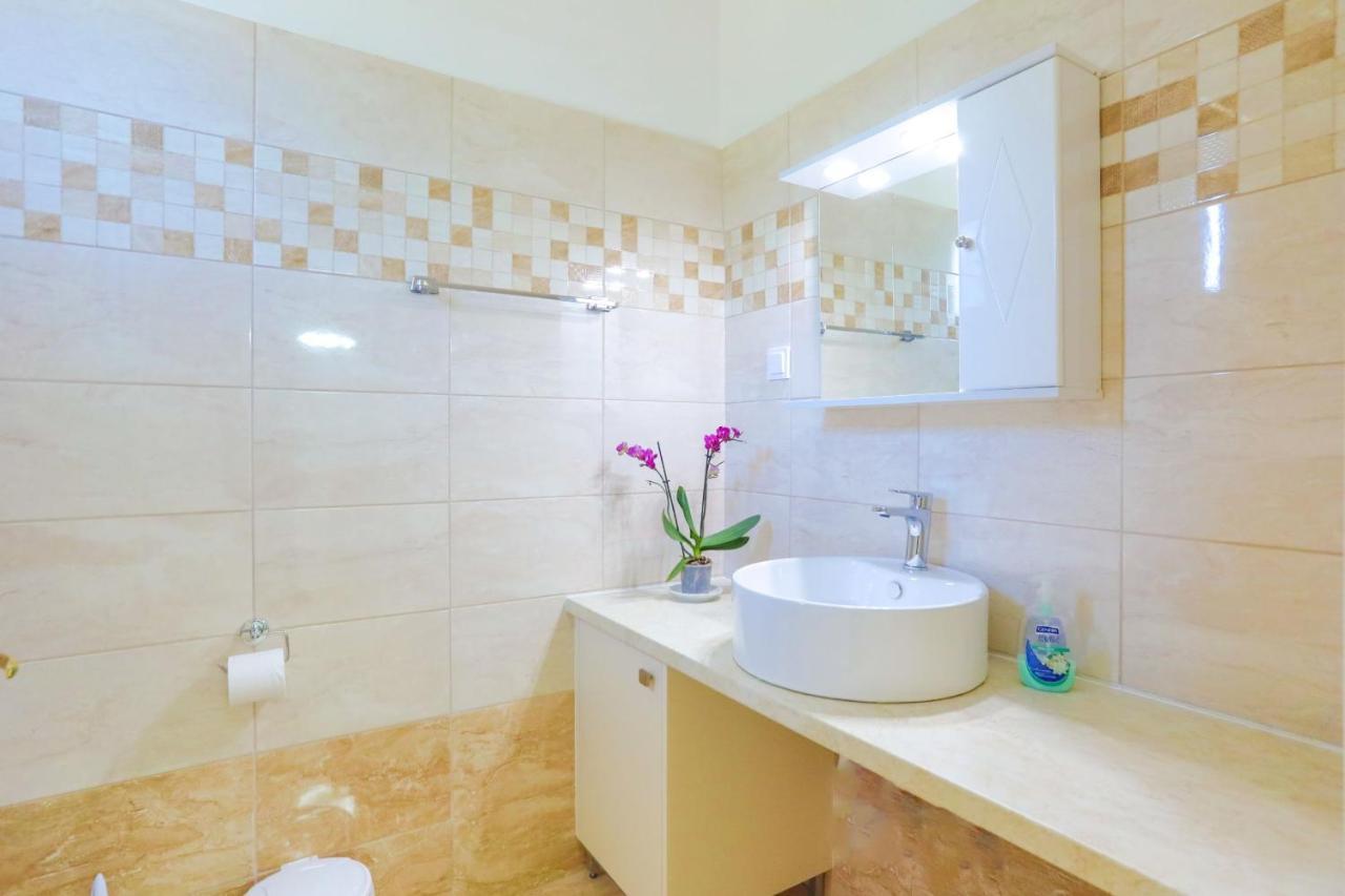 Fran Apartments Agios Spyridon  外观 照片